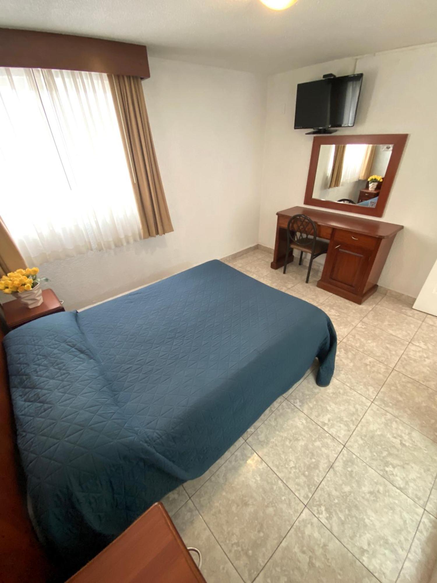 Hotel Qualitel Plus Morelia Bagian luar foto