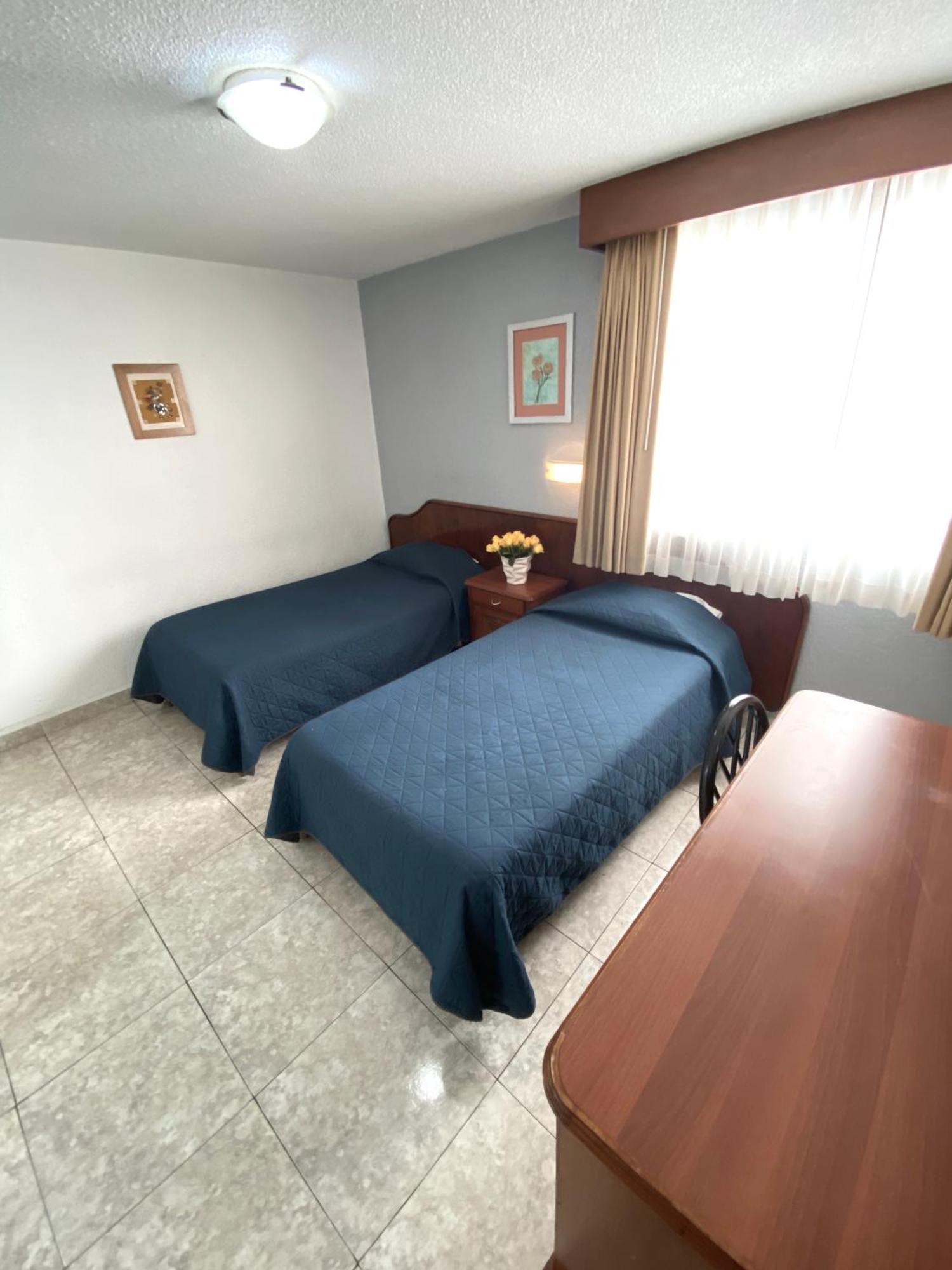 Hotel Qualitel Plus Morelia Bagian luar foto