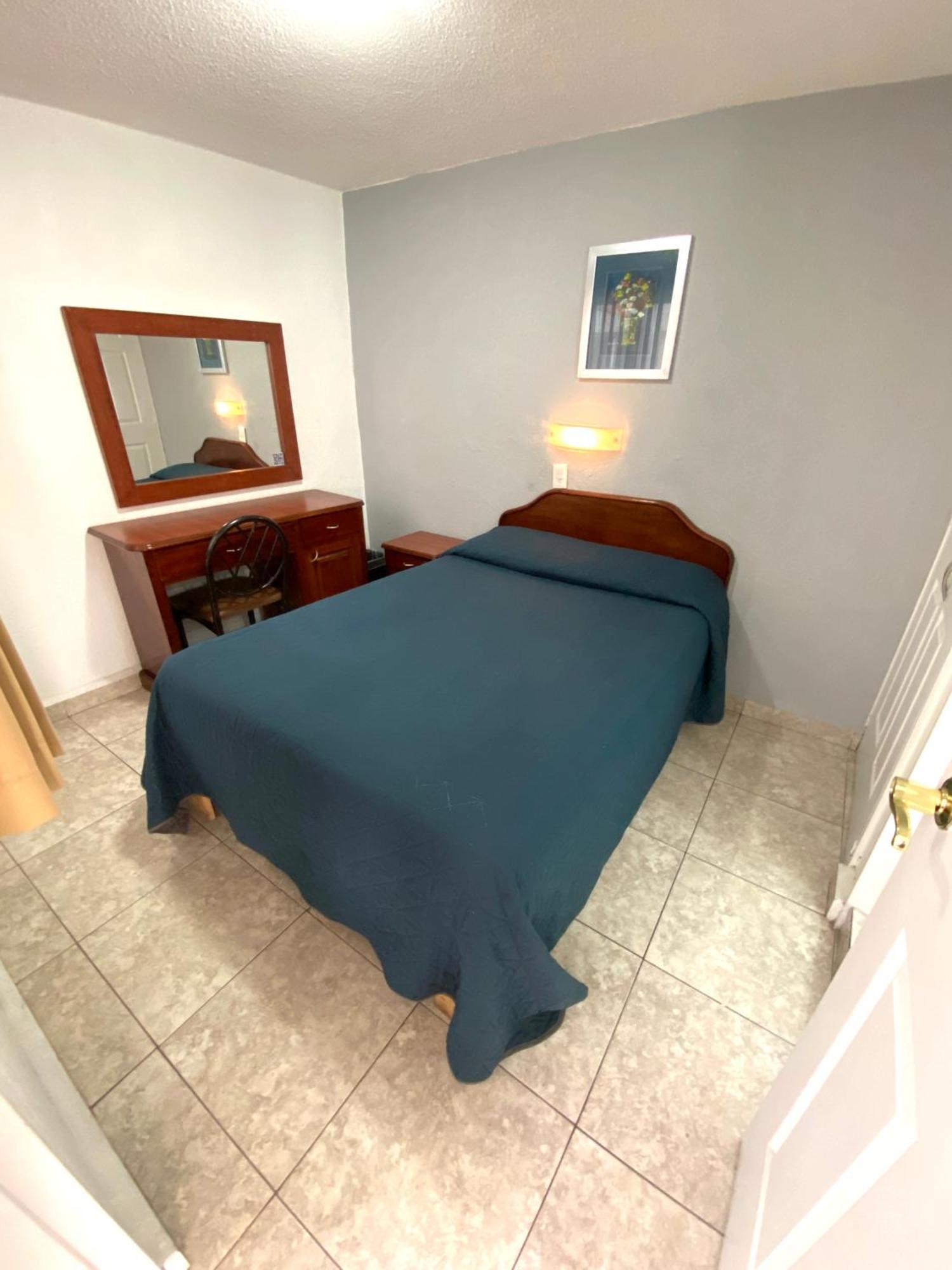 Hotel Qualitel Plus Morelia Bagian luar foto