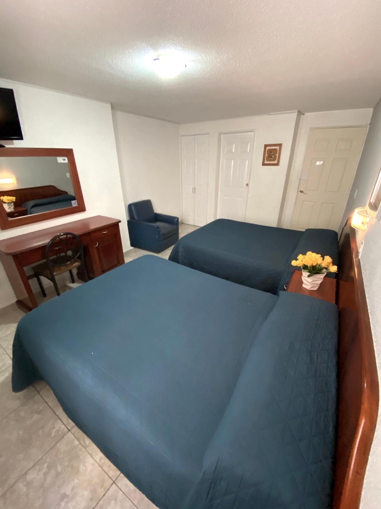 Hotel Qualitel Plus Morelia Bagian luar foto