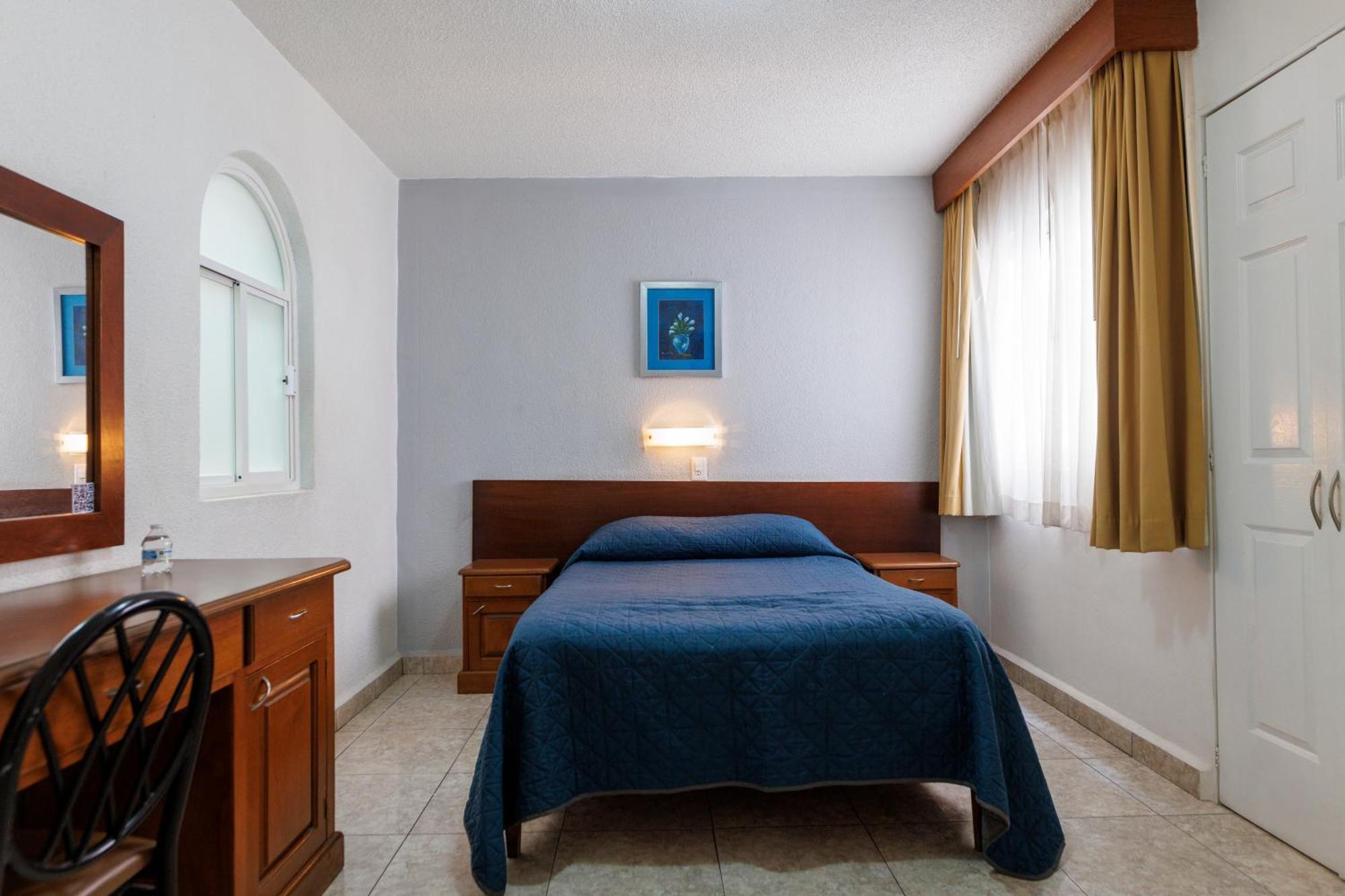 Hotel Qualitel Plus Morelia Bagian luar foto